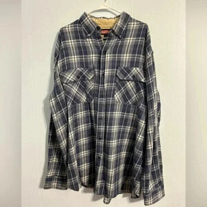 Men’s extra large craftsman long sleeve heavyweight flannel shirt button up. EPC
